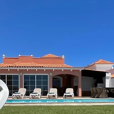 Nodrog Villa *